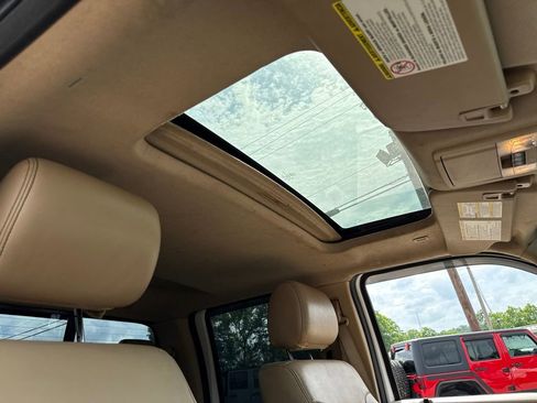 Used 2016 Ford F250 Lariat w/ Lariat Ultimate Package AWD/4WD image 7