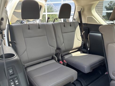 Used 2023 Lexus GX 460 Premium AWD/4WD image 32