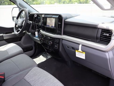 New 2025 Ford F350 XLT image 31