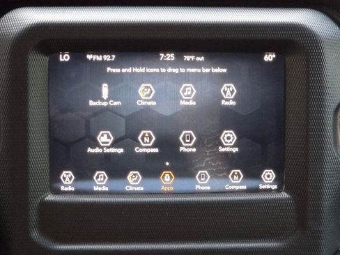Used 2019 Jeep Wrangler Unlimited Sahara AWD/4WD image 24