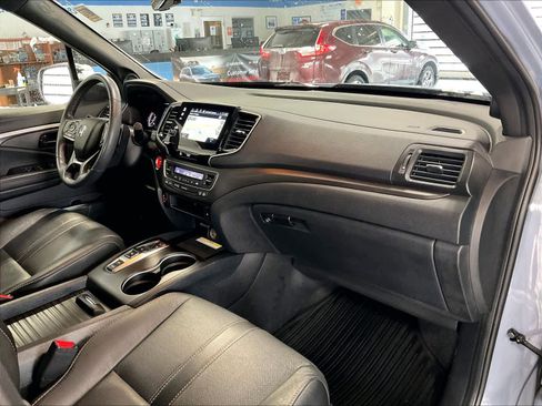Used 2022 Honda Passport TrailSport image 14