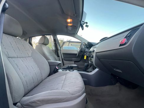 Used 2011 Ford Focus SE w/ 201A Rapid Spec Order Code image 13