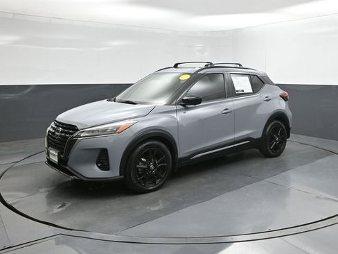 Used 2023 Nissan Kicks SR w/ Interior Electronics Package image 30