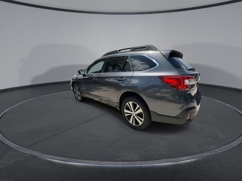 Used 2019 Subaru Outback 3.6R Limited AWD/4WD image 6