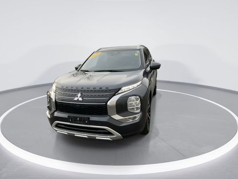 Used 2025 Mitsubishi Outlander SEL image 5
