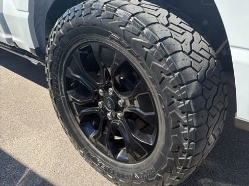 Used 2023 Ford F150 Lariat w/ Equipment Group 502A High image 9