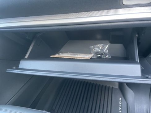 New 2025 Ford Expedition Active image 57