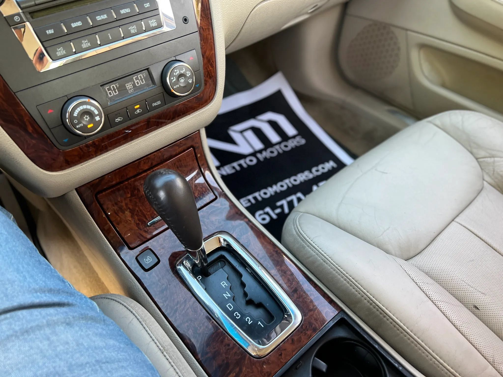 Used 2007 Cadillac DTS Luxury I FWD image 37