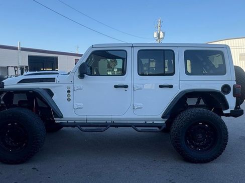 Used 2018 Jeep Wrangler Unlimited Sport S image 6