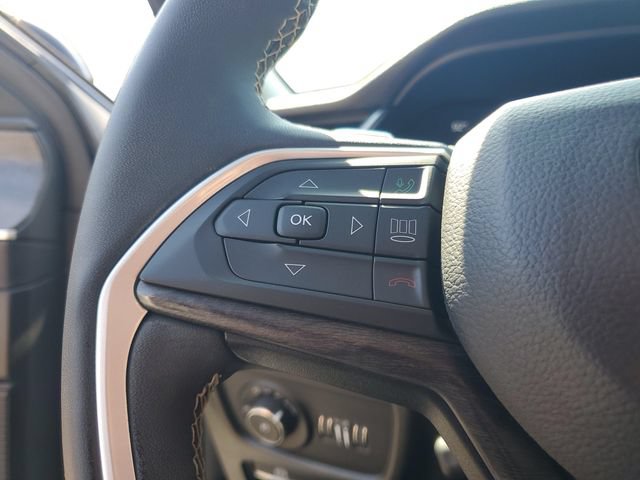 Used 2023 Jeep Grand Cherokee L Limited w/ Luxury Tech Group II RWD image 16