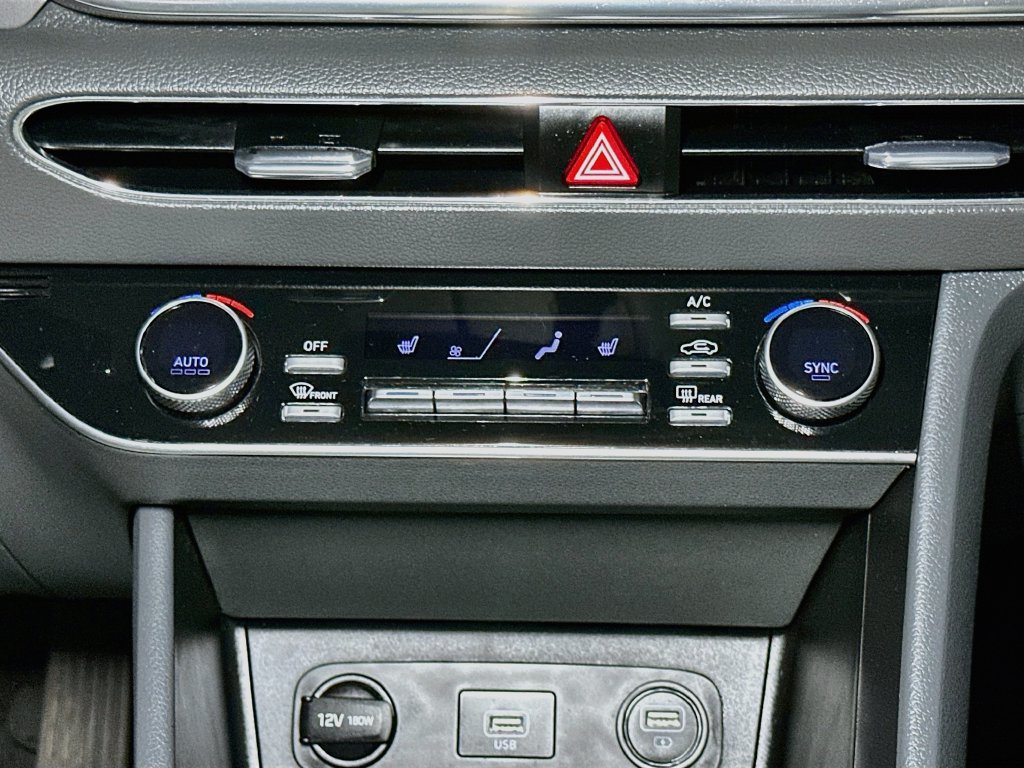 Used 2021 Hyundai Sonata SEL w/ Winter Weather Package FWD image 16