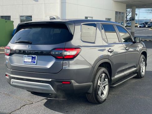 Certified 2025 Honda Pilot EX-L image 6