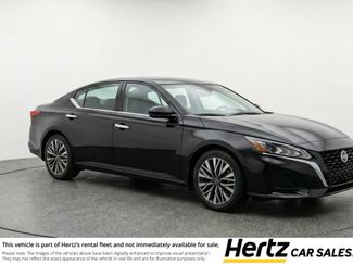 Used 2025 Nissan Altima 2.5 SV video 1