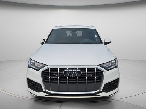 Used 2023 Audi Q7 2.0T Premium w/ Towing Package AWD/4WD image 4