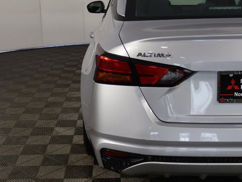 Used 2019 Nissan Altima 2.5 S image 12