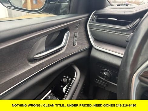 Used 2022 Jeep Grand Cherokee L Overland w/ Luxury Tech Group IV AWD/4WD image 43