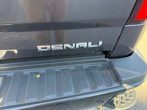 Used 2015 GMC Sierra 2500 Denali w/ Duramax Plus Package image 44