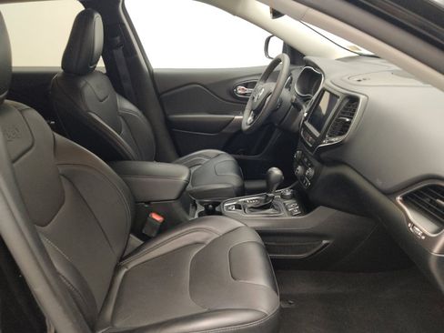Used 2022 Jeep Cherokee Latitude Lux w/ Mopar Interior Package AWD/4WD image 21