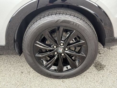 Used 2025 Buick Envista Sport Touring FWD image 32
