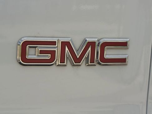 Used 2024 GMC Savana 2500 w/ Driver Convenience Package RWD image 15