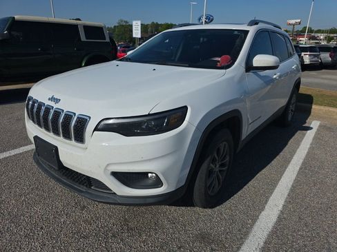 Used 2021 Jeep Cherokee Latitude Lux w/ Sun & Sound Group image 2