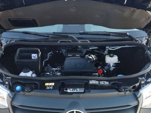 New 2025 Mercedes-Benz Sprinter 2500 image 13