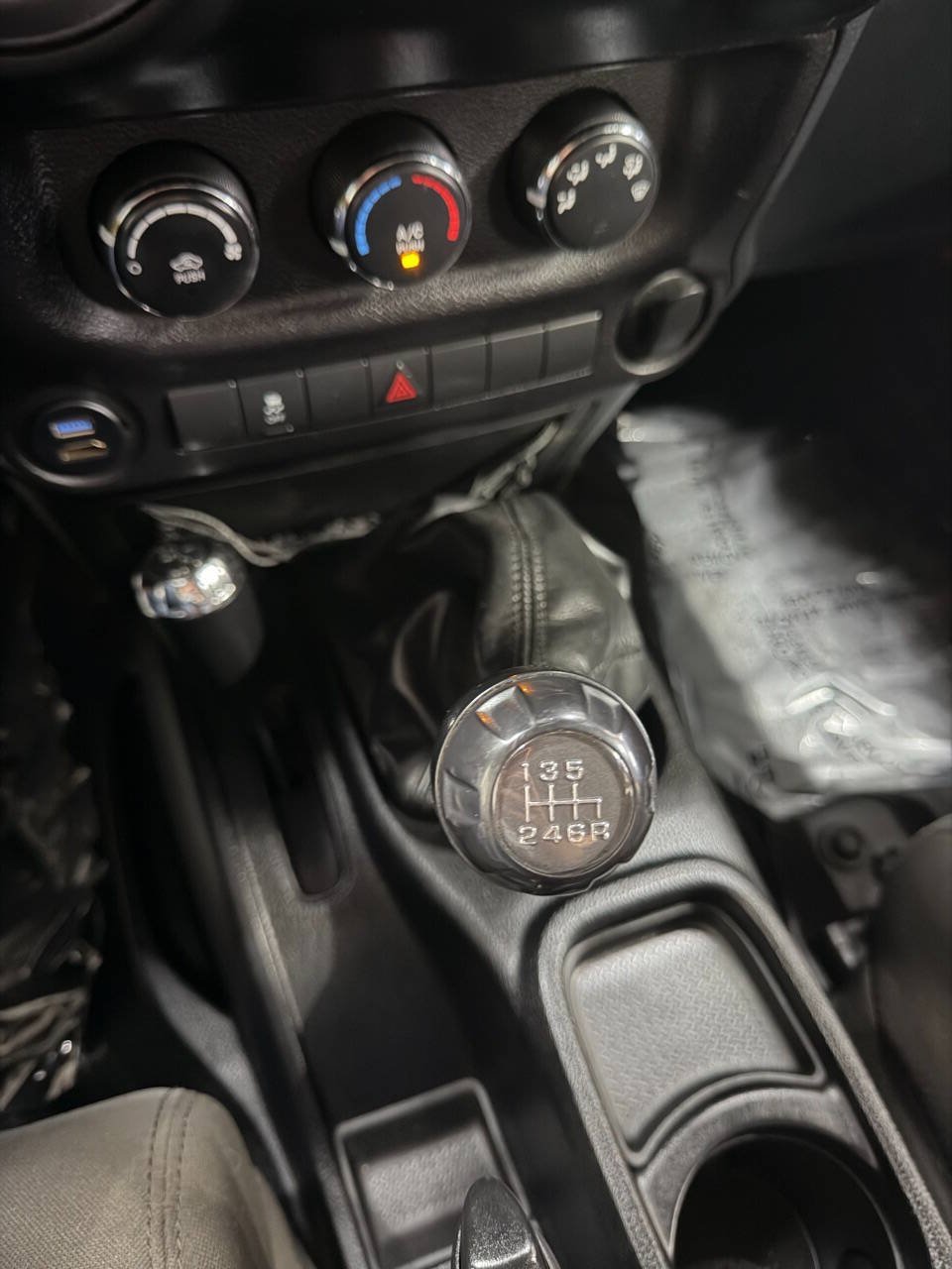Used 2012 Jeep Wrangler Unlimited Sport AWD/4WD image 25