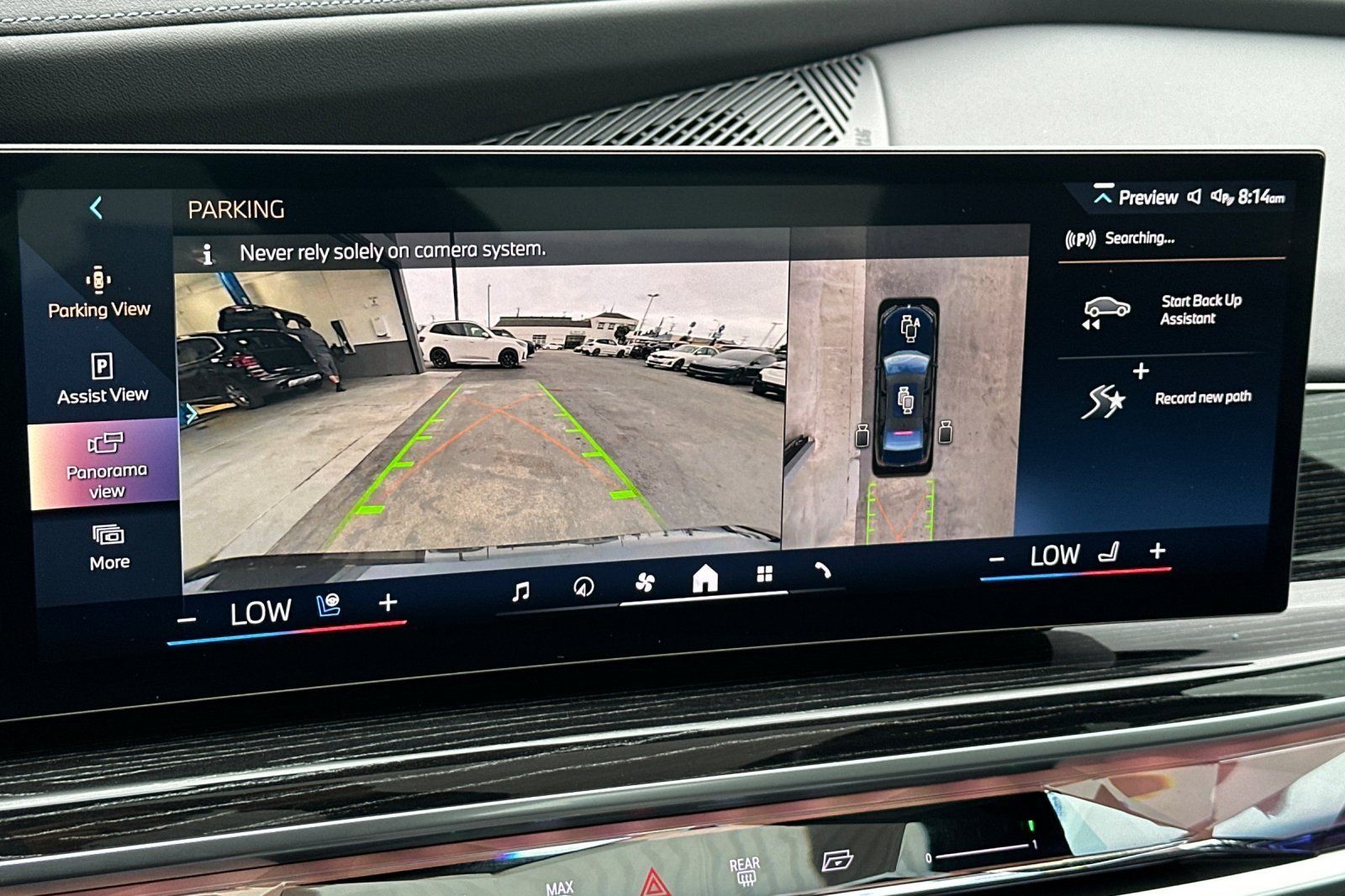 Used 2025 BMW i7 xDrive60 AWD/4WD image 18