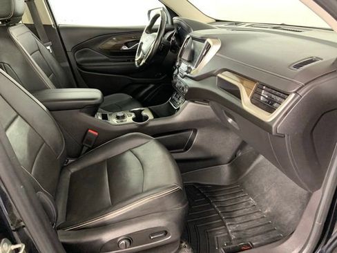 Used 2018 GMC Terrain Denali w/ Advanced Safety Package AWD/4WD image 17