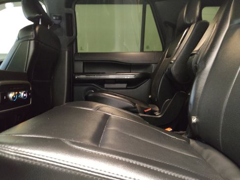 Used 2021 Ford Expedition Max XLT AWD/4WD image 18