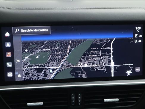 Used 2023 Porsche Cayenne Platinum Edition image 15