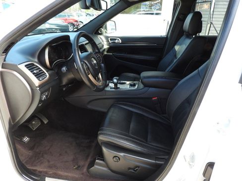Used 2015 Jeep Grand Cherokee Limited AWD/4WD image 6