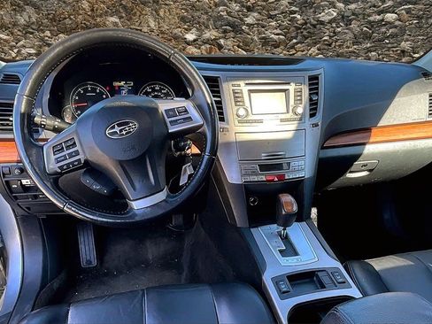 Used 2013 Subaru Outback 2.5i Limited w/ Moonroof Pkg image 13