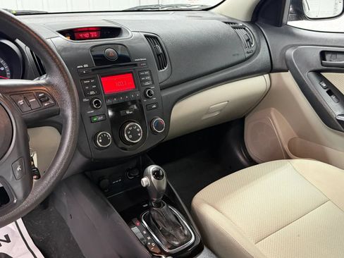 Used 2012 Kia Forte EX w/ Fuel Economy Pkg FWD image 11