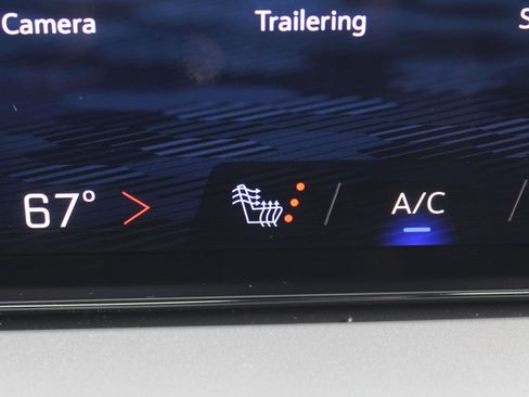 New 2026 Chevrolet Traverse LT image 13