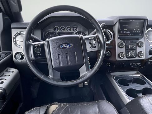 Used 2016 Ford F250 Lariat w/ Lariat Ultimate Package AWD/4WD image 8