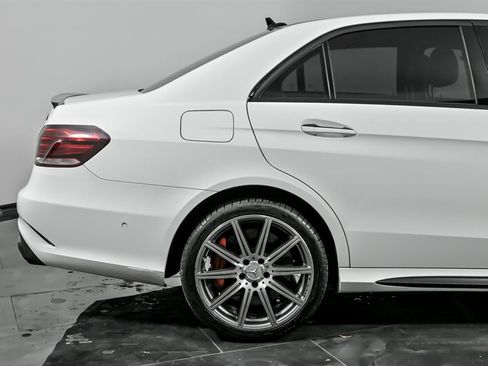 Used 2014 Mercedes-Benz E 63 AMG S-Model image 11
