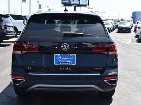 Used 2023 Volkswagen Taos SE w/ Panoramic Sunroof Package AWD/4WD image 6