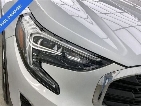 Used 2018 GMC Terrain SLE w/ Driver Convenience Package FWD image 25