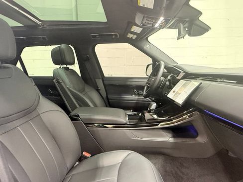 Used 2025 Land Rover Range Rover Sport Autobiography AWD/4WD image 50