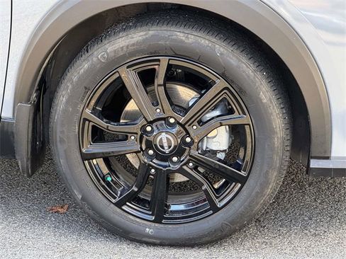 Used 2024 Nissan Kicks SV image 29