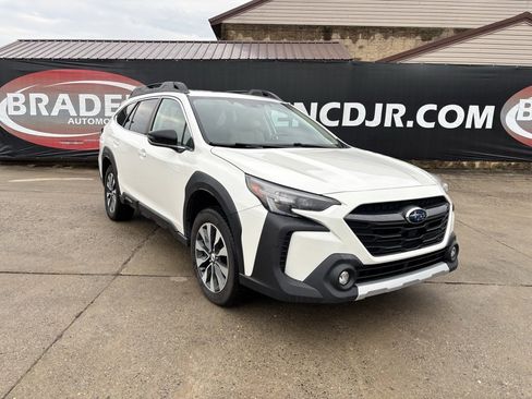 Used 2023 Subaru Outback Limited image 1