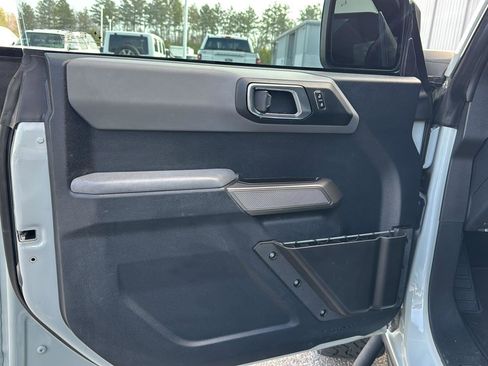 Certified 2023 Ford Bronco Everglades image 14