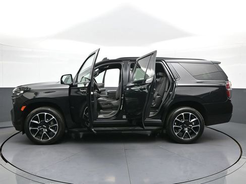 Used 2022 Chevrolet Tahoe RST w/ Luxury Package AWD/4WD image 46