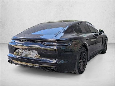 Used 2023 Porsche Panamera image 5