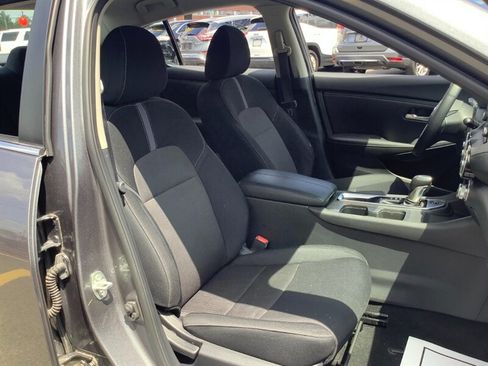 Used 2021 Nissan Sentra SV FWD image 15
