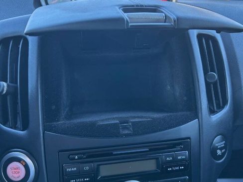 Used 2010 Nissan 370Z Touring w/ Sport Pkg image 41