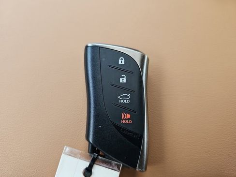 Certified 2023 Lexus ES 300h w/ Luxury Package image 37