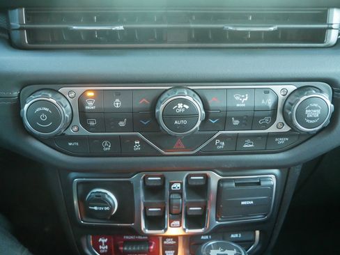 New 2026 Jeep Wrangler Unlimited Rubicon w/ Safety Group AWD/4WD image 19