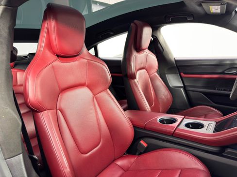 Used 2020 Porsche Taycan Turbo image 42